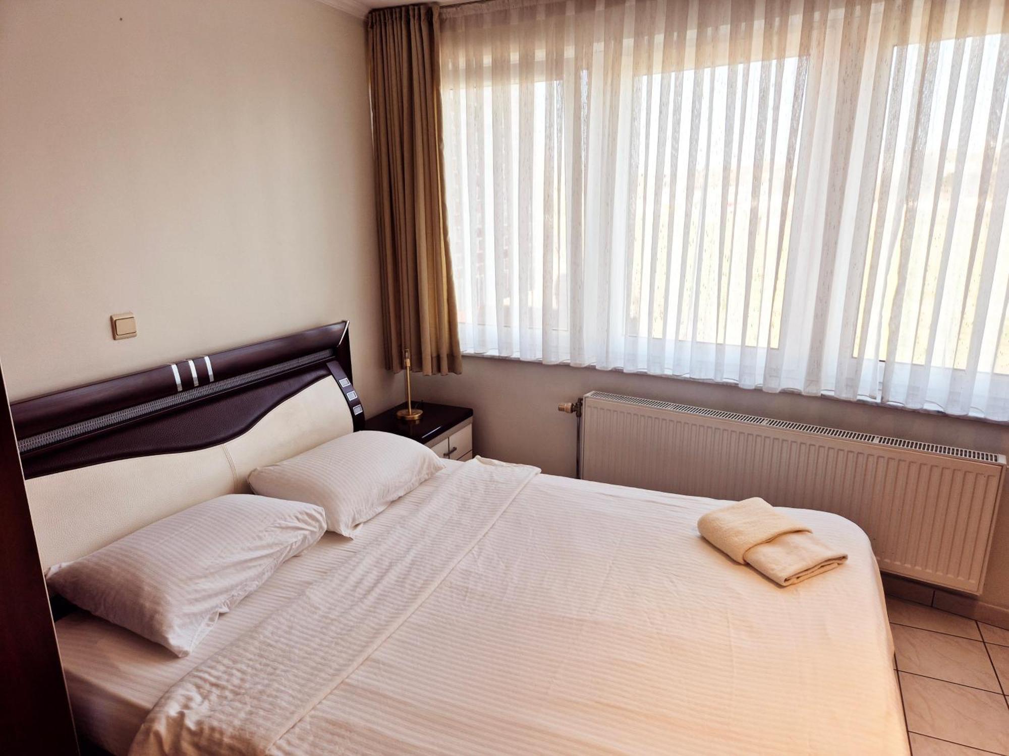 Flatpolis Brussels Airport Budget Diegem Esterno foto